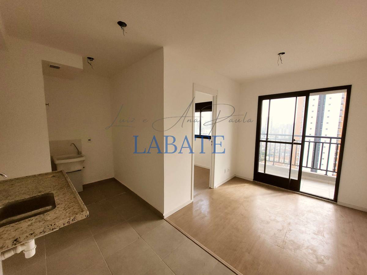 Apartamento 37m² com varanda e lazer completo no Belenzinho