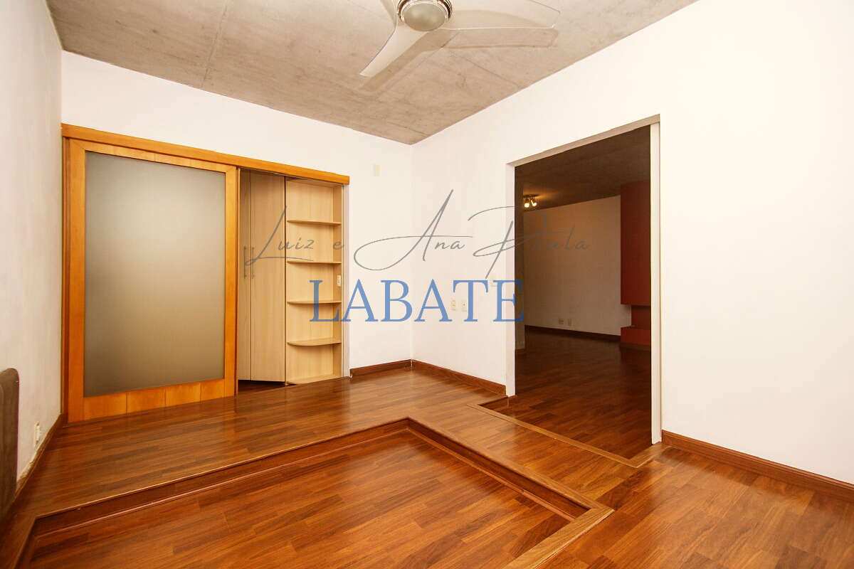  - Apartamento 69m² com closet e móveis planejados no Vila Regente Feijó