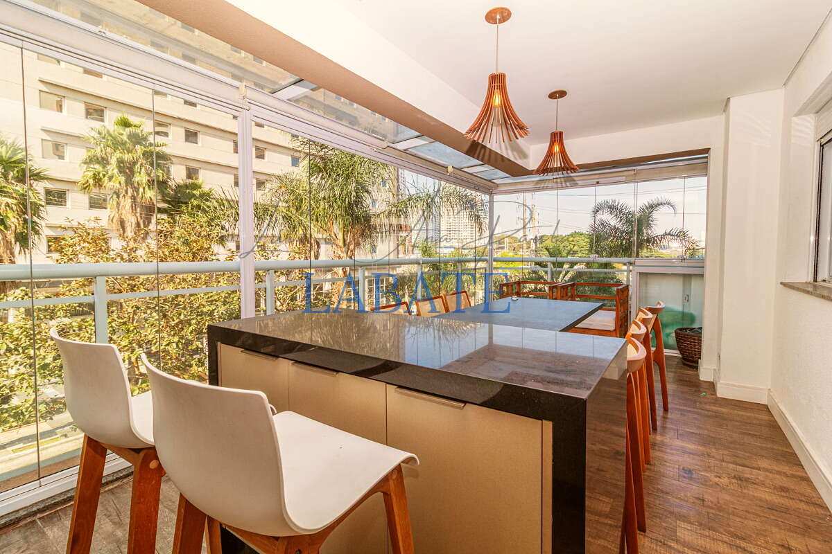 Apartamento 88m² com suíte e elevador privativo no Tatuapé - Luiz e Ana Paula Labate
