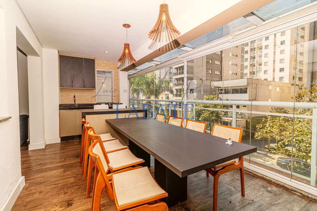 - Apartamento 88m² com suíte e elevador privativo no Tatuapé