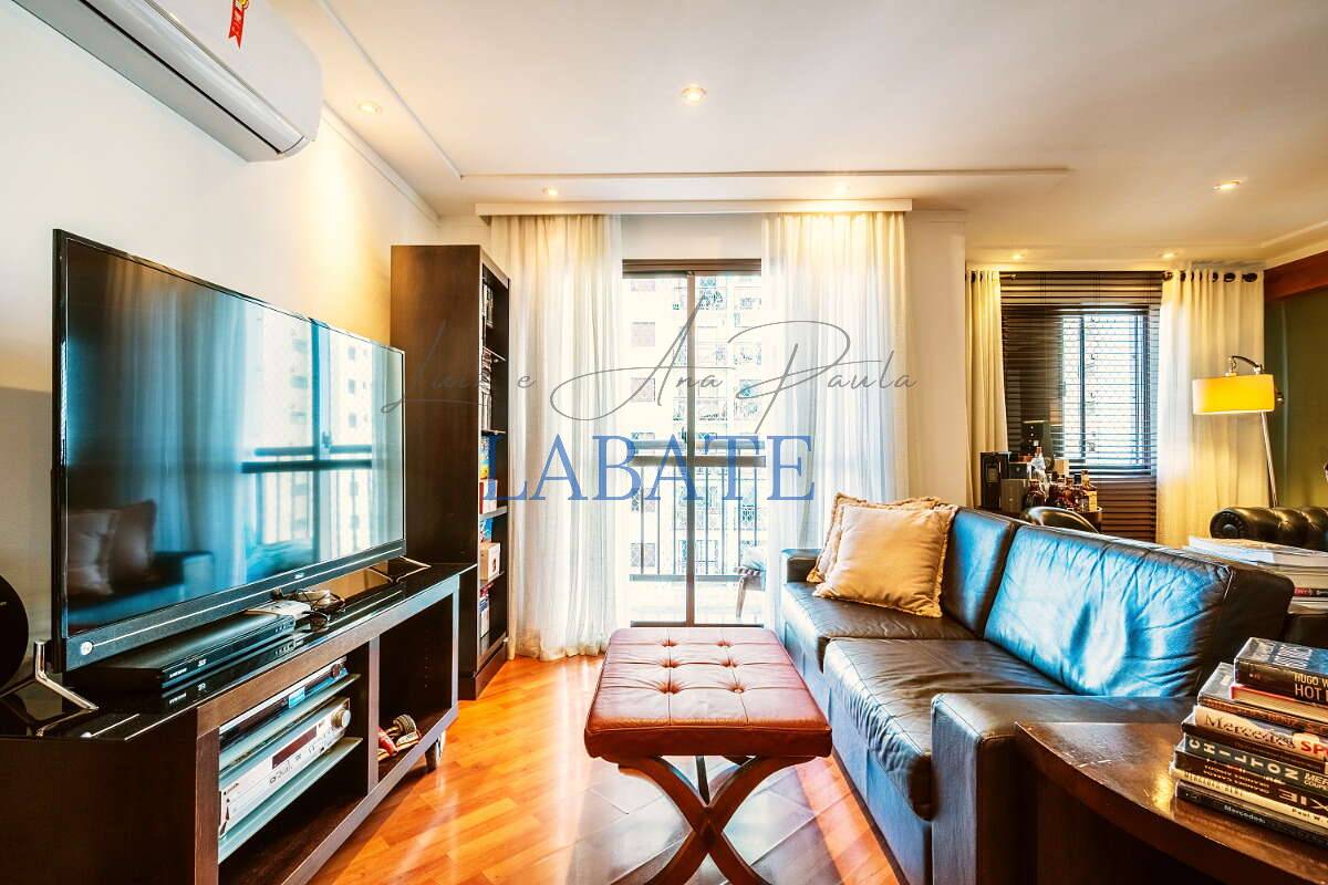  - Apartamento 93m² com sacada e vista na Barra Funda