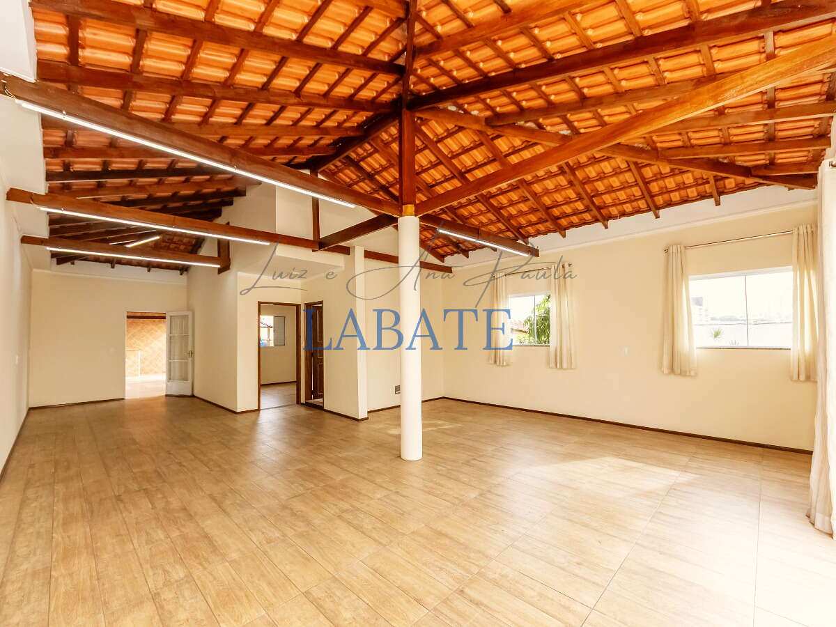  - Casa 279m² com 3 suítes, sacada e vista panorâmica na Vila Formosa