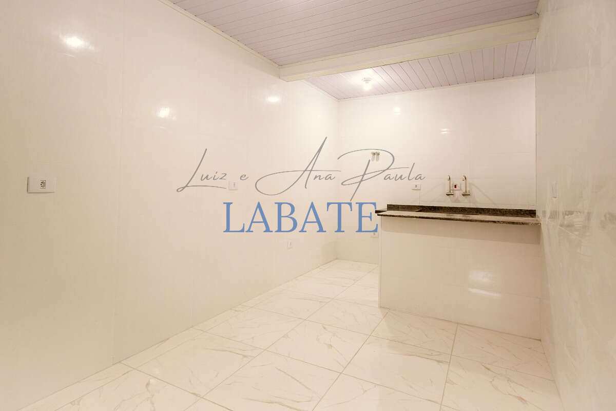  - Casa 95m² com 2 quartos e 2 vagas na Vila Carrão
