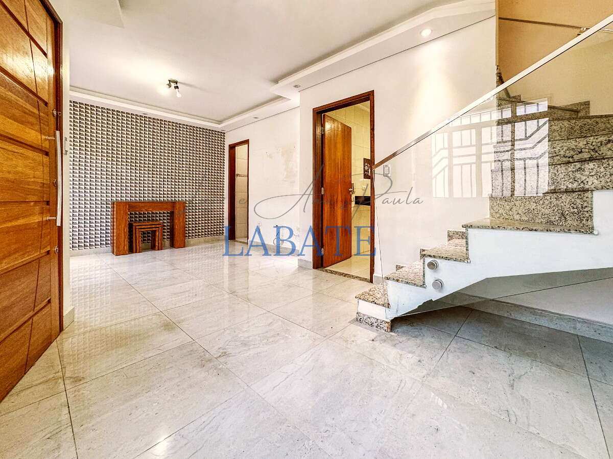  - Casa de condomínio 145m² com 3 quartos e sacada na Vila Bertioga