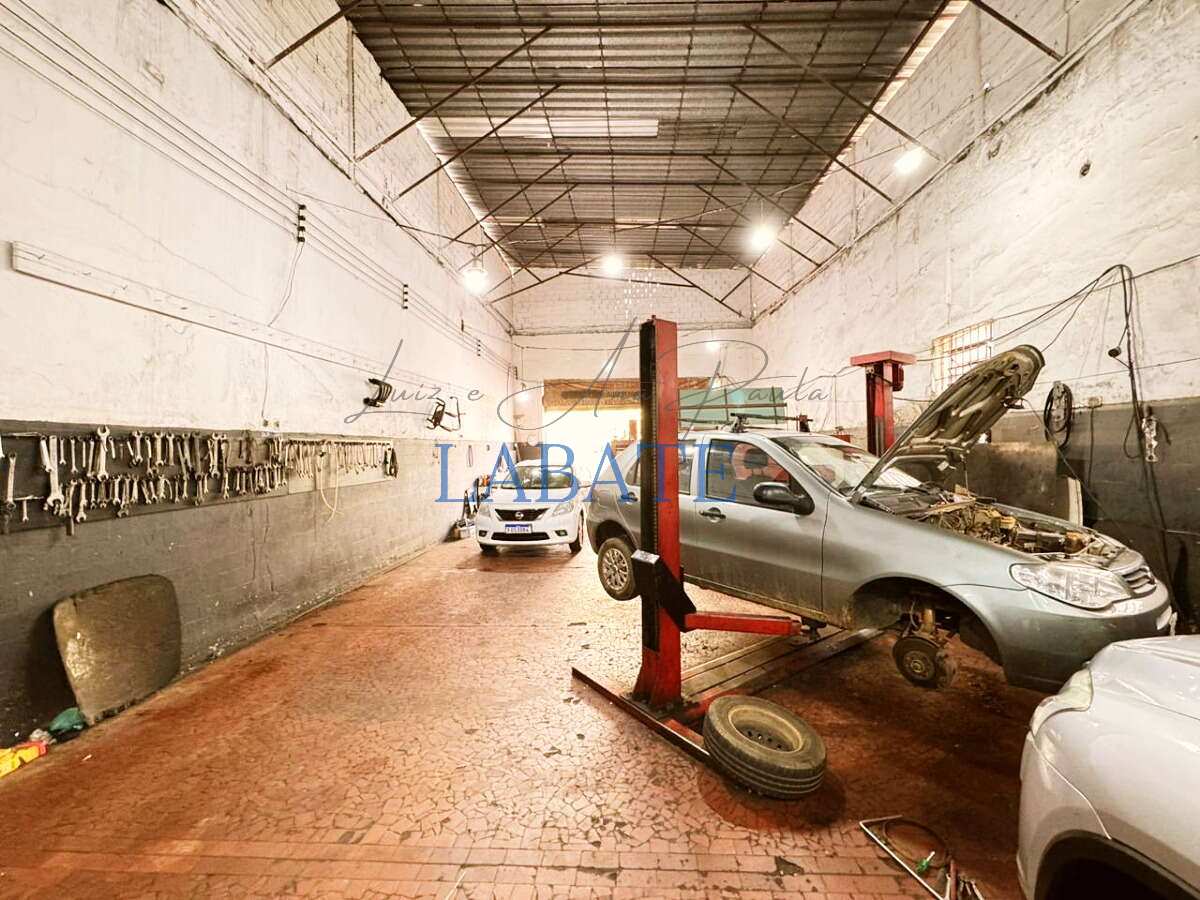  - Galpão 248m² com 12 vagas e depósito na Mooca