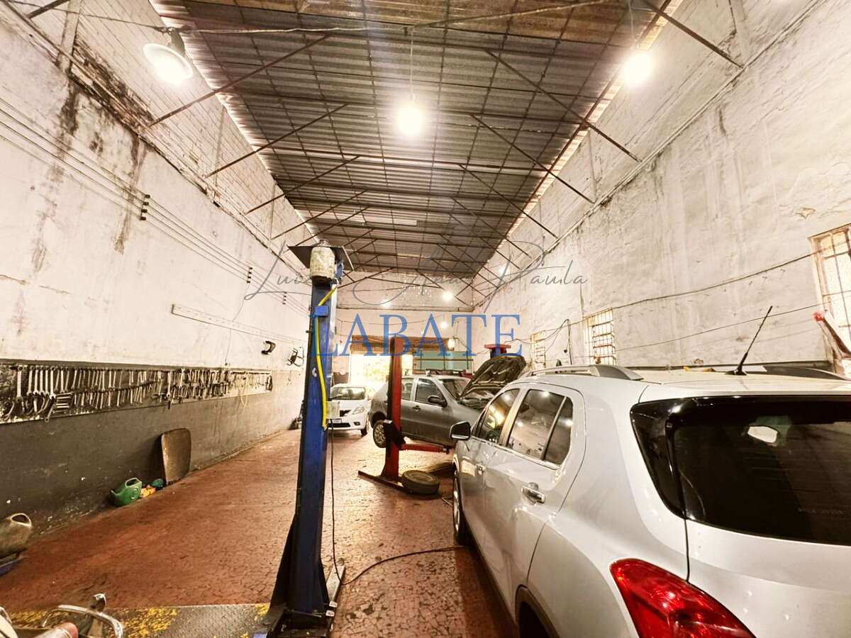 - Galpão 248m² com 12 vagas e depósito na Mooca