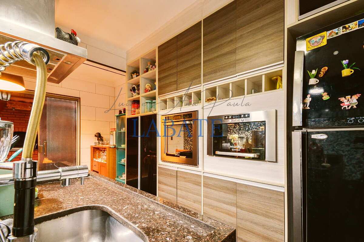 Sobrado 143m² com 3 quartos e 3 vagas na Vila Regente Feijó - Luiz e Ana Paula Labate