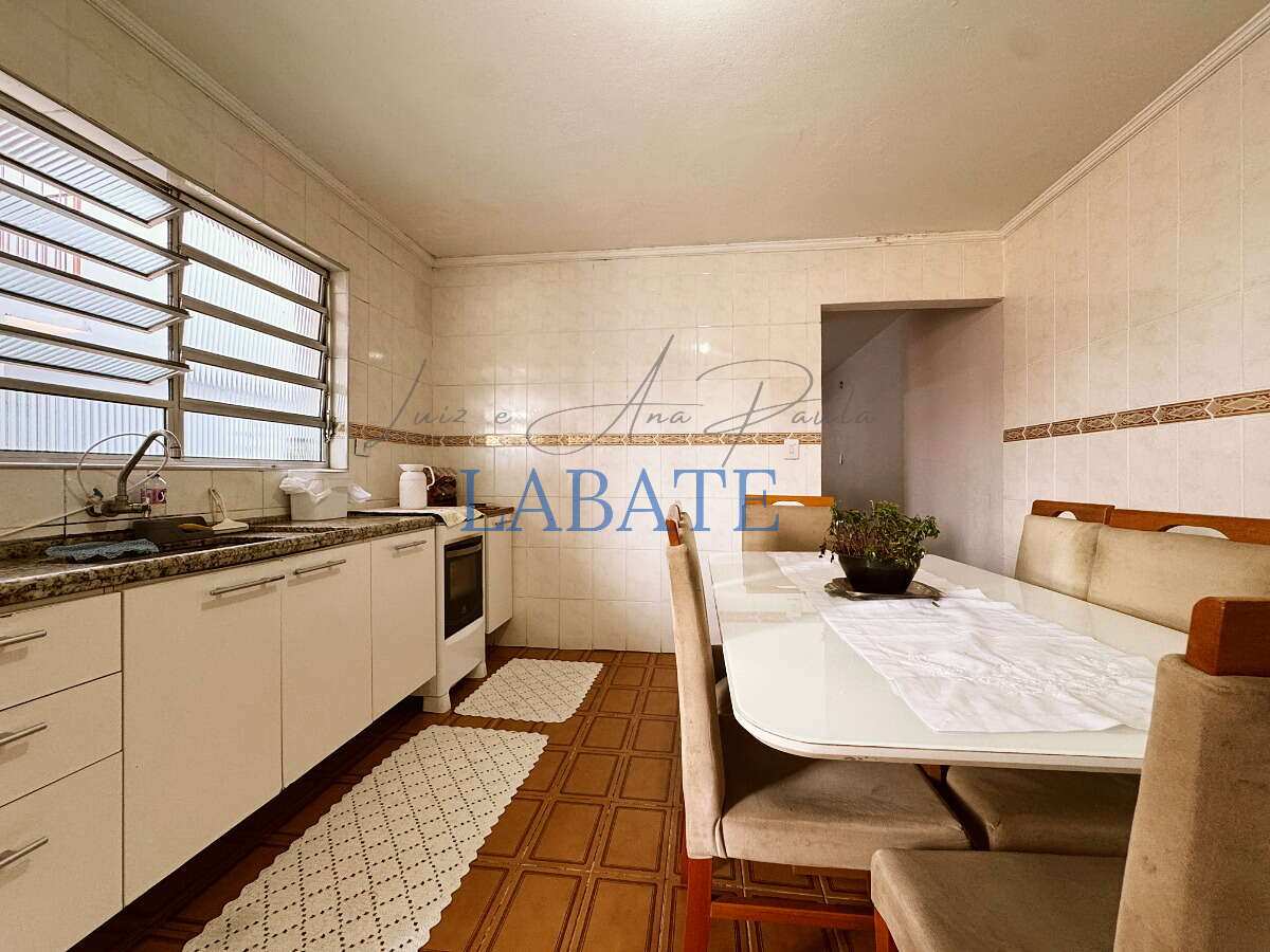  - Sobrado 200m² com sacada e 2 vagas na Chácara Belenzinho