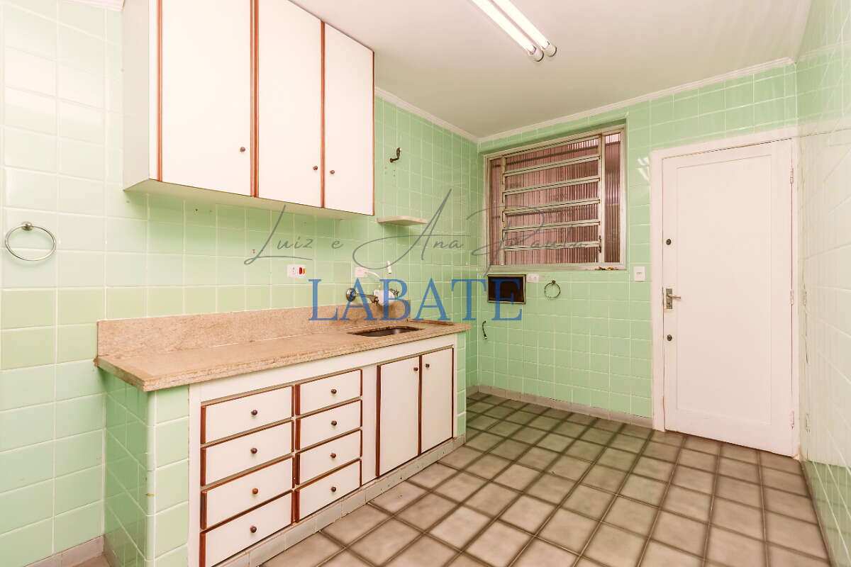  - Sobrado 203m² com jardim e 2 vagas no Alto da Mooca