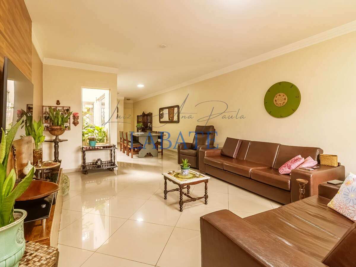  - Sobrado 289m² com 3 suítes, piscina e vista no Vila Carrão