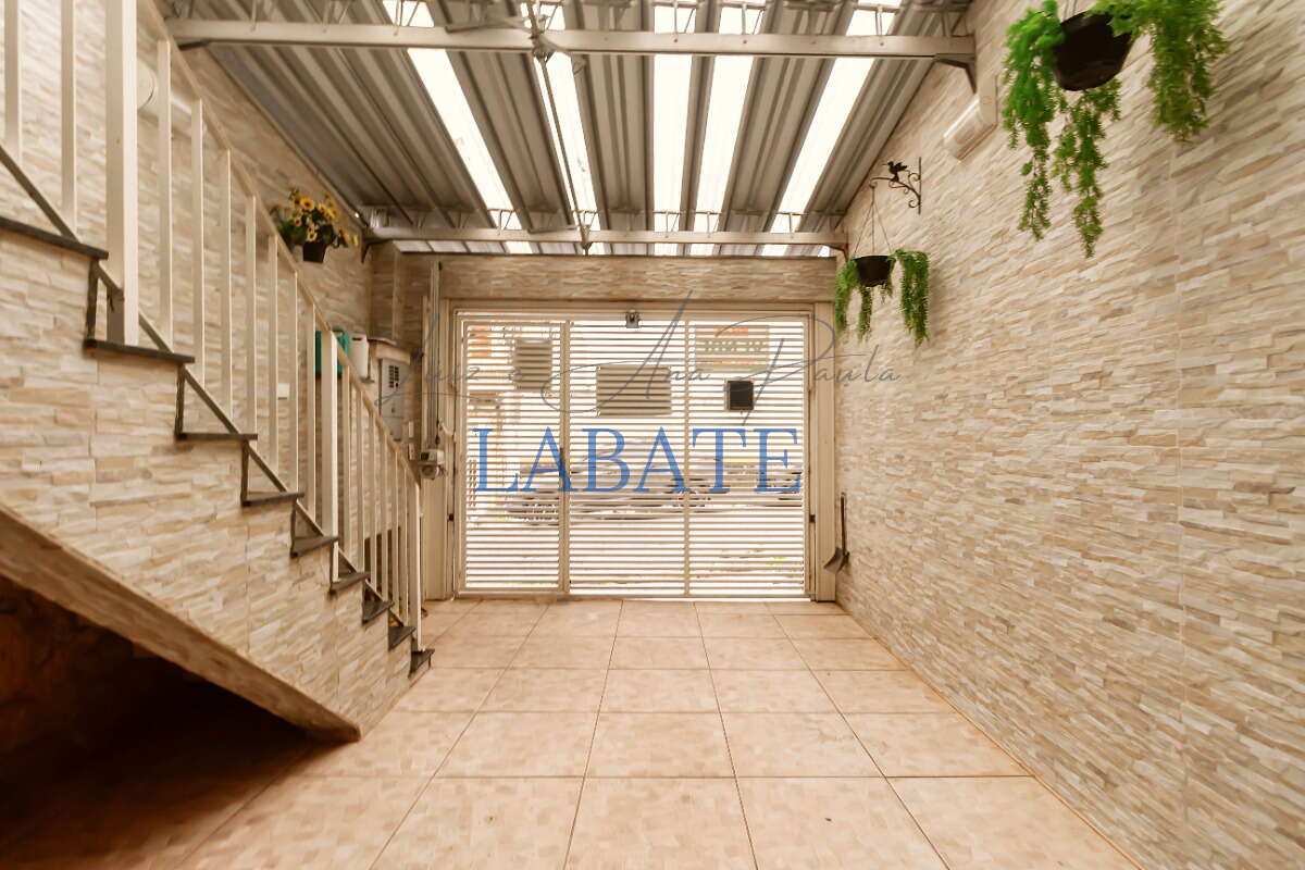  - Sobrado 93m² com churrasqueira e 2 vagas no Jardim Textil